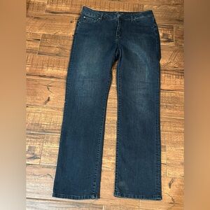 Miracle Body Straight Leg Jeans